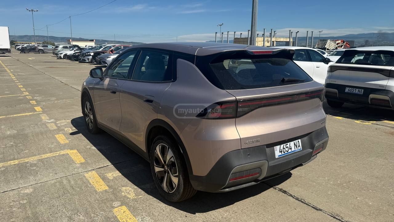 Changan Nevo Q05