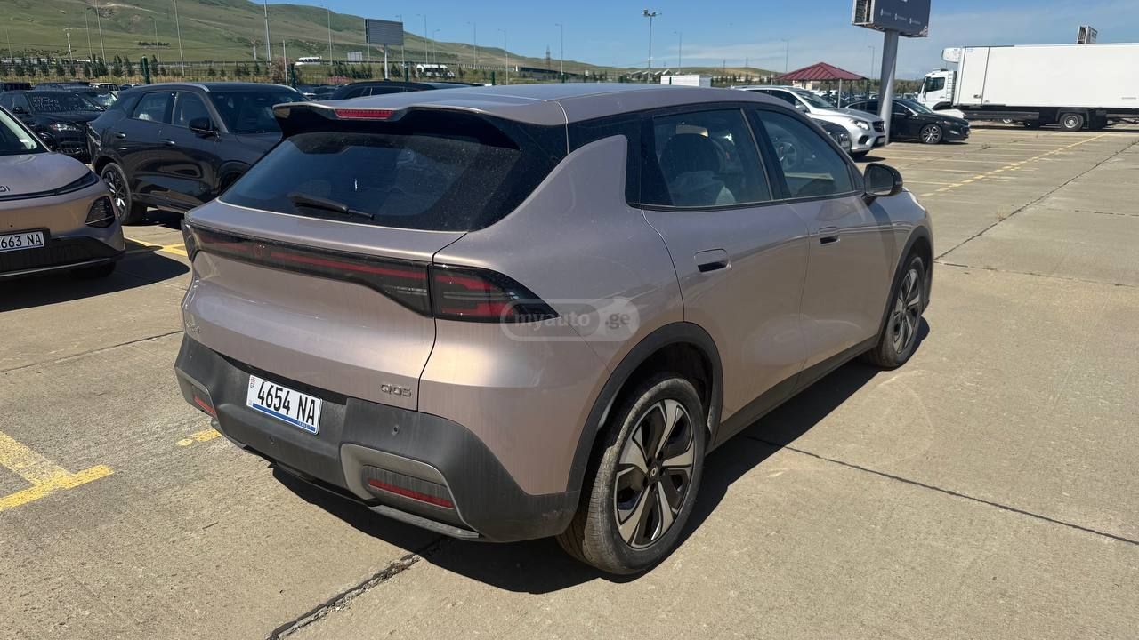 Changan Nevo Q05