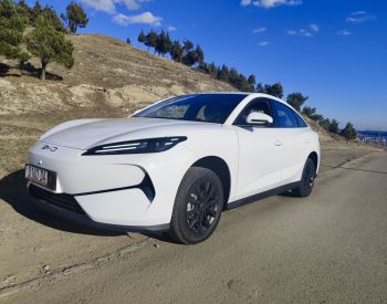 BYD E7 