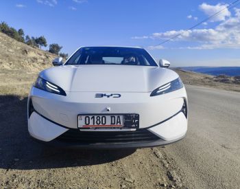 BYD E7 