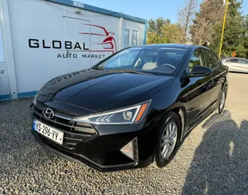 Hyundai Elantra 