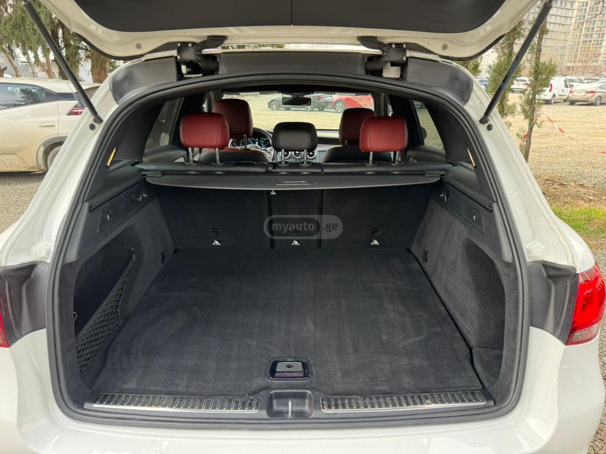 Mercedes-Benz GLC 300 