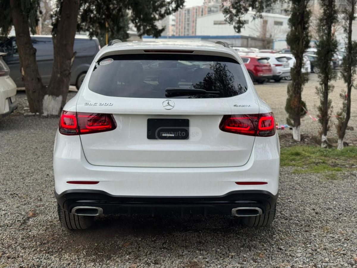 Mercedes-Benz GLC 300 