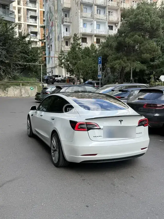 Tesla Model 3, миниатюра 4