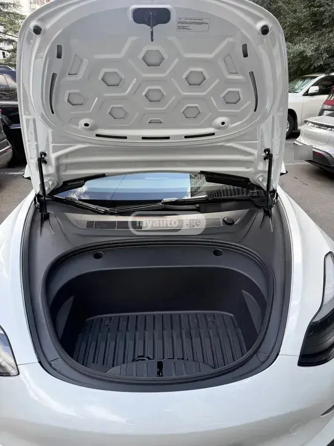 Tesla Model 3, миниатюра 7
