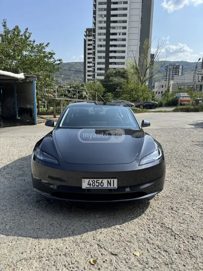 Tesla Model 3, миниатюра 4