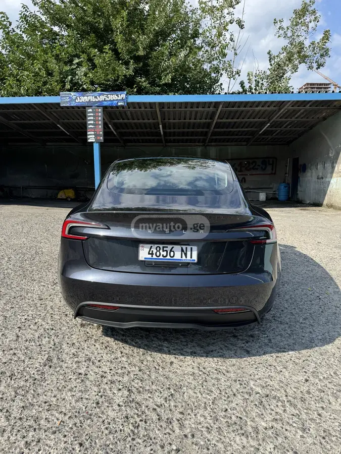 Tesla Model 3, миниатюра 6