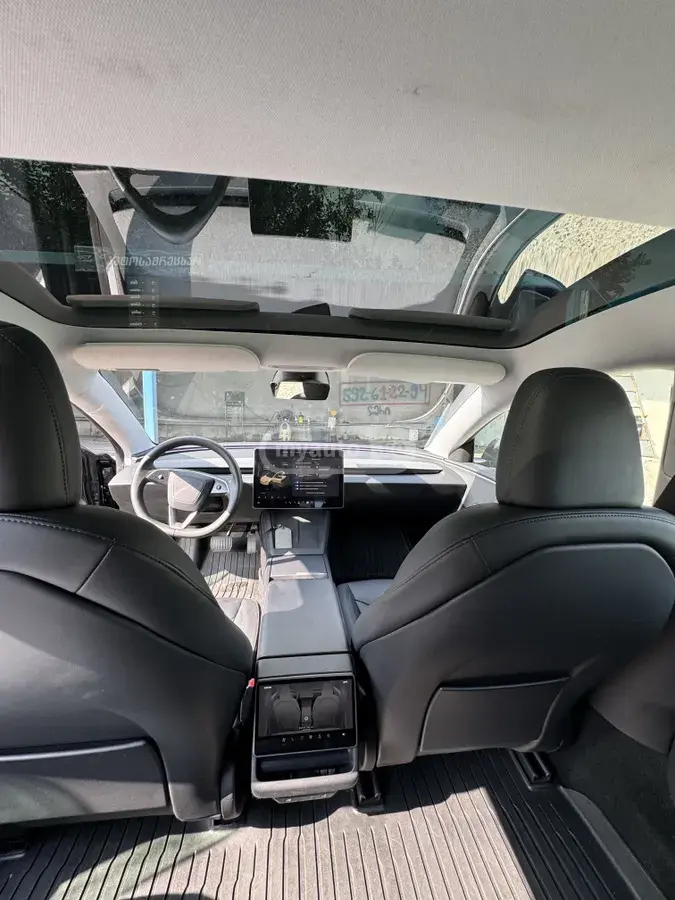Tesla Model 3, миниатюра 8