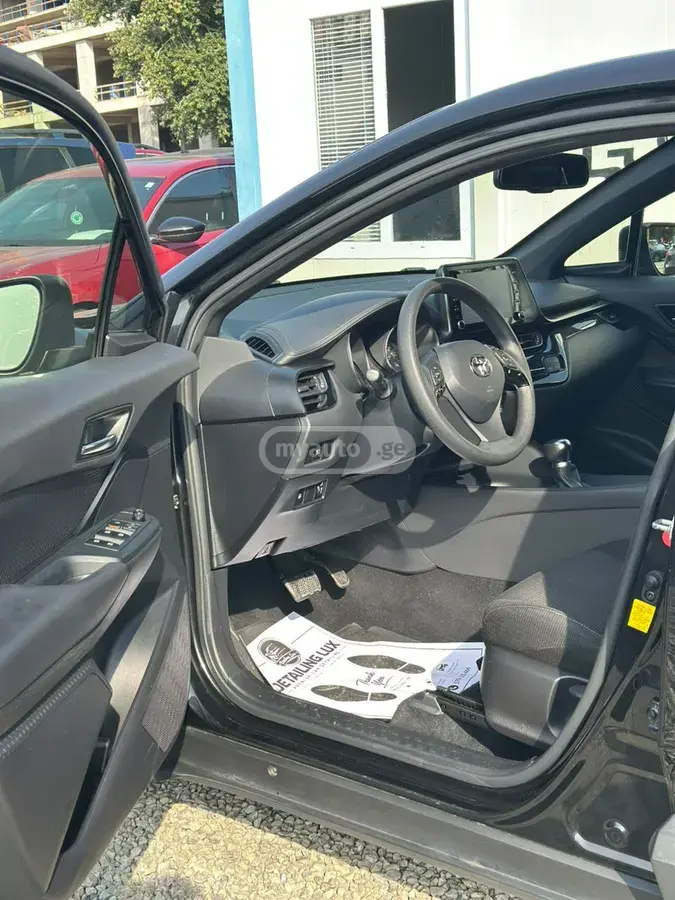 Toyota CHR 