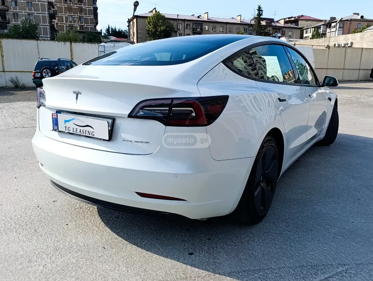 Tesla Model 3, миниатюра 4