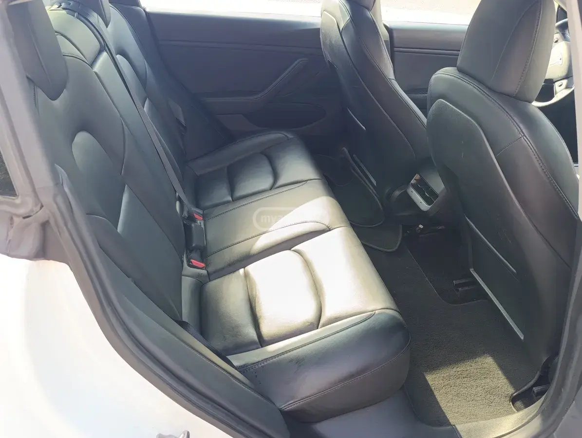 Tesla Model 3, миниатюра 5