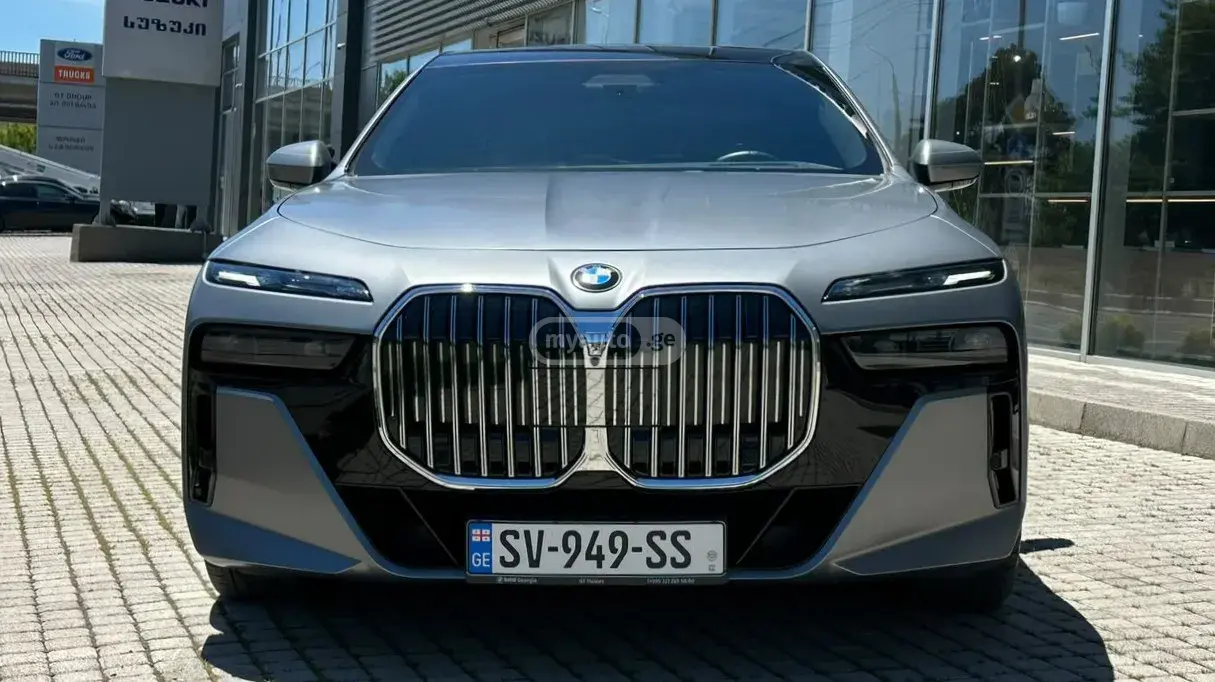 BMW 760