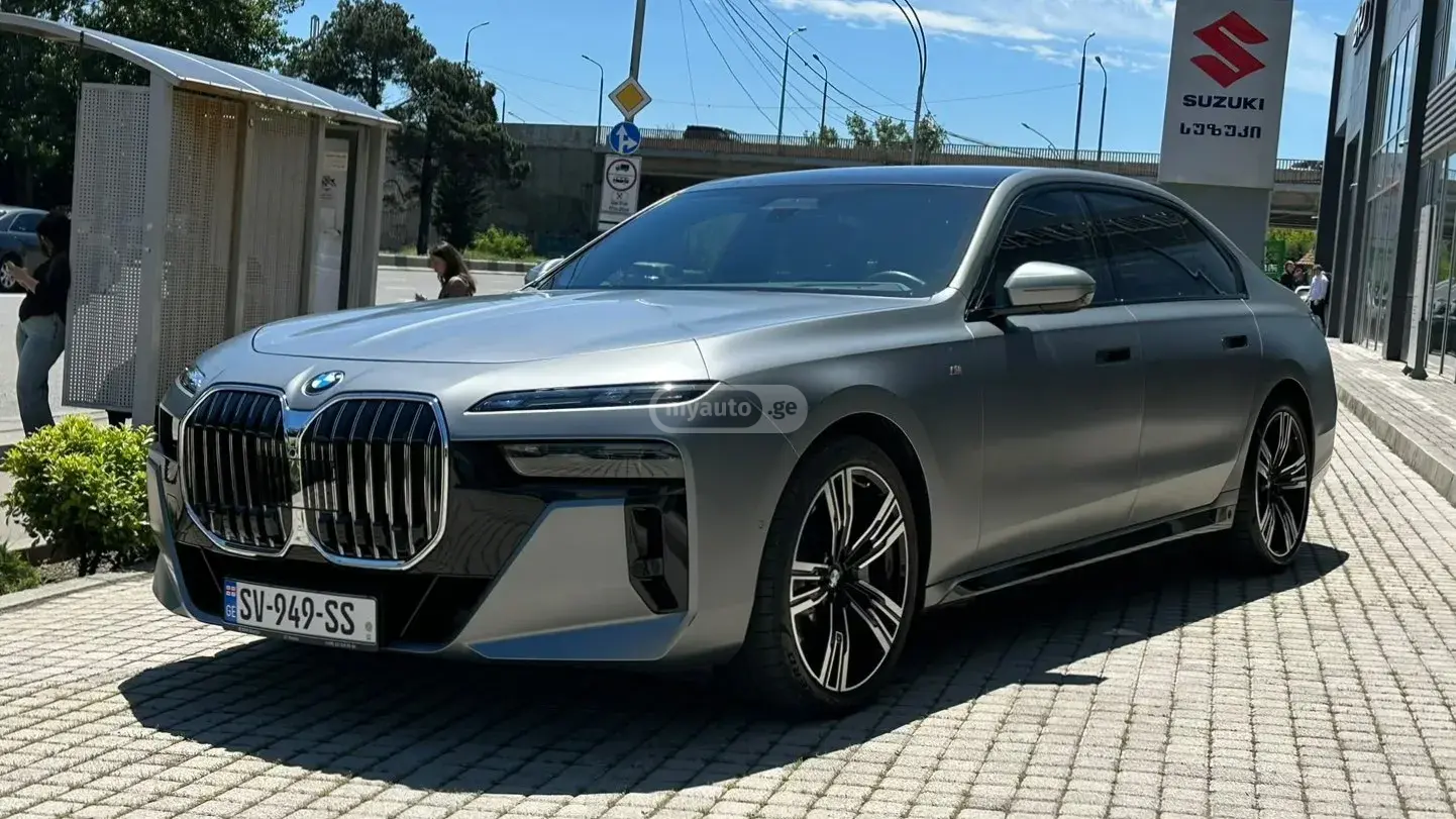 BMW 760 