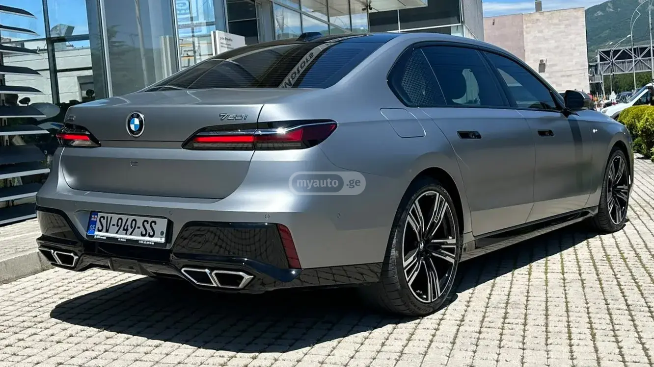 BMW 760