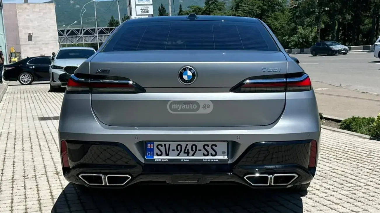 BMW 760