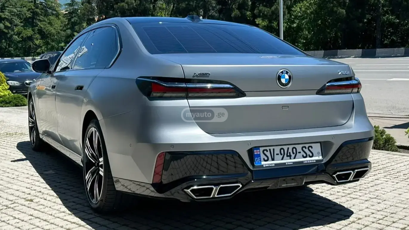 BMW 760