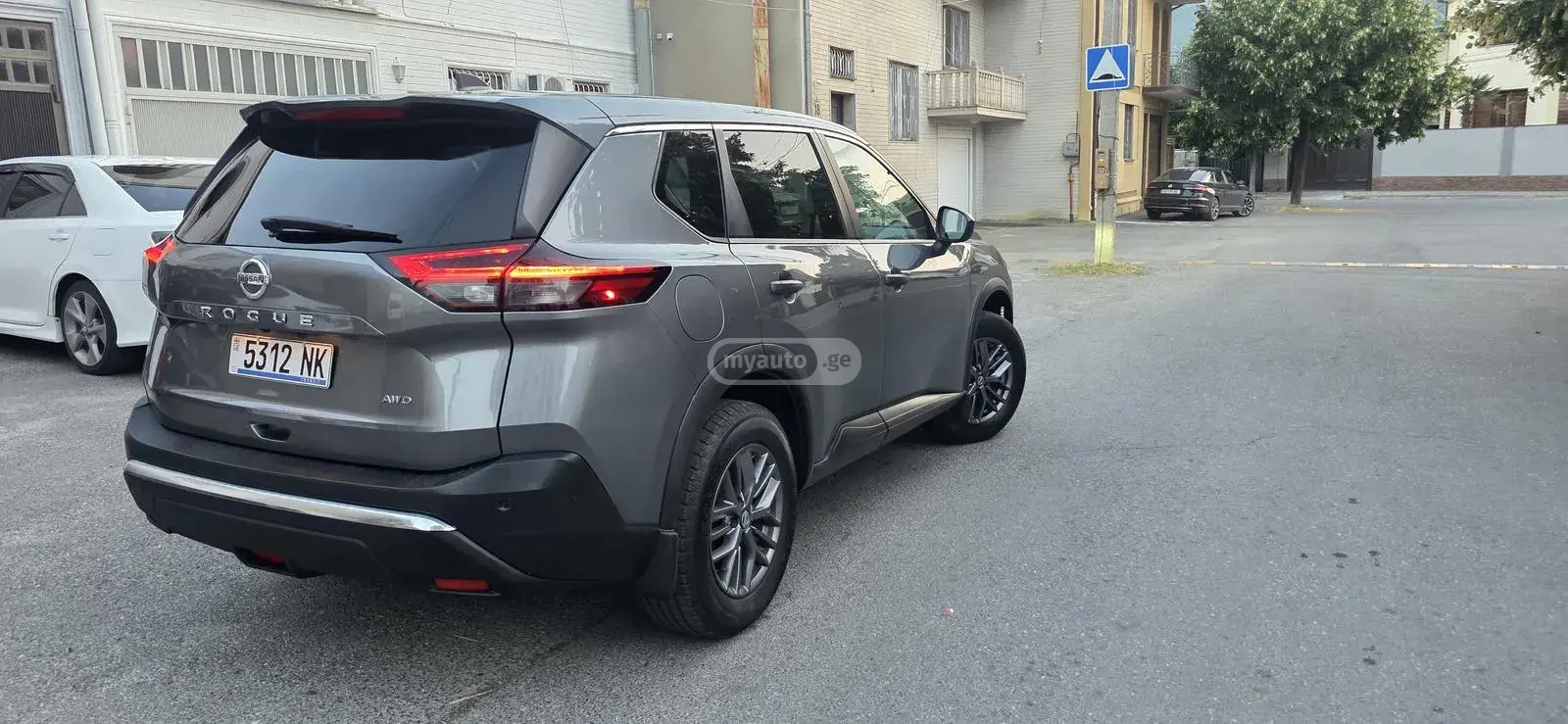 Nissan Rogue, миниатюра 5