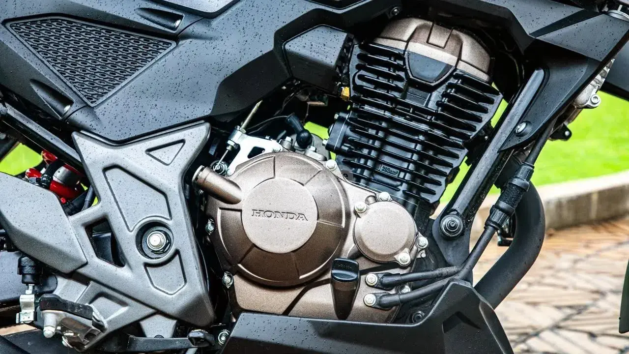 Honda CB 300 F