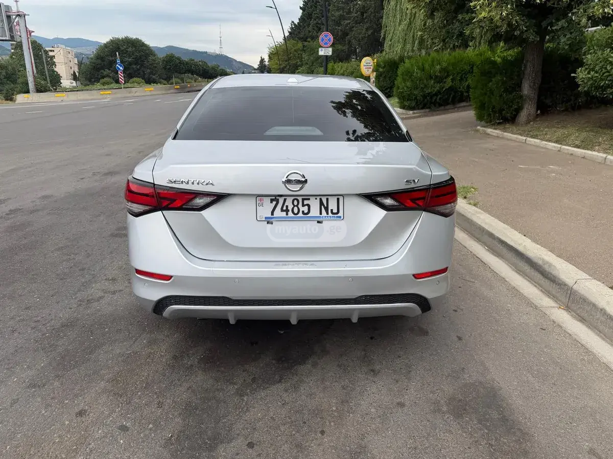Nissan Sentra, миниатюра 3