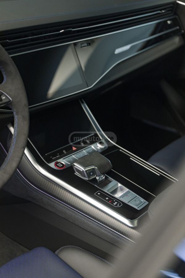 Audi RSQ8 