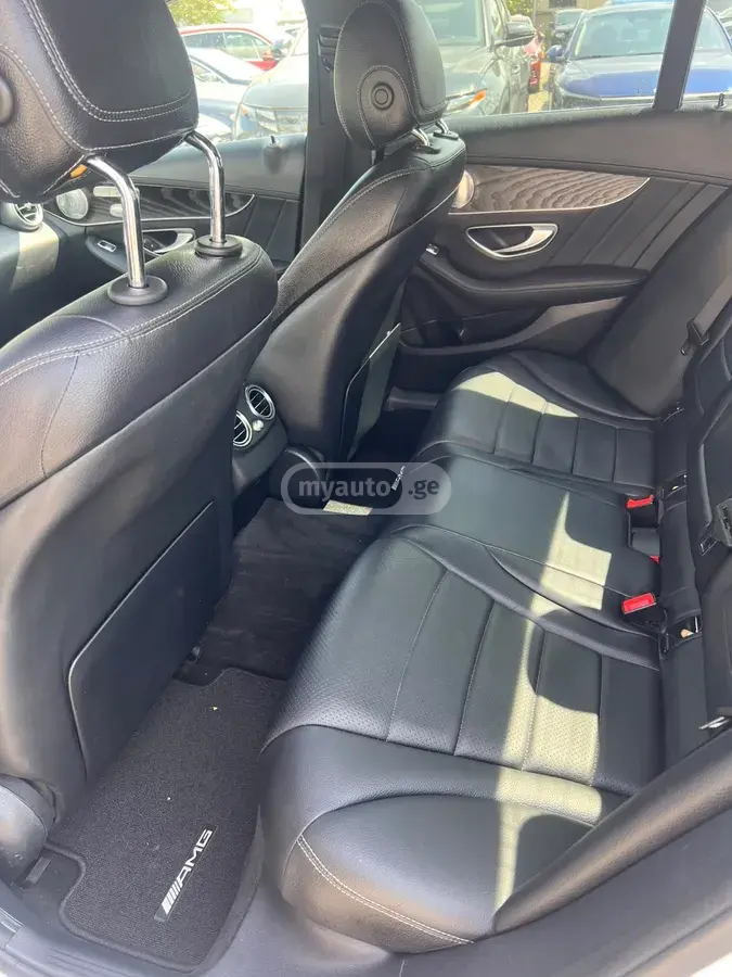Mercedes-Benz C 300 