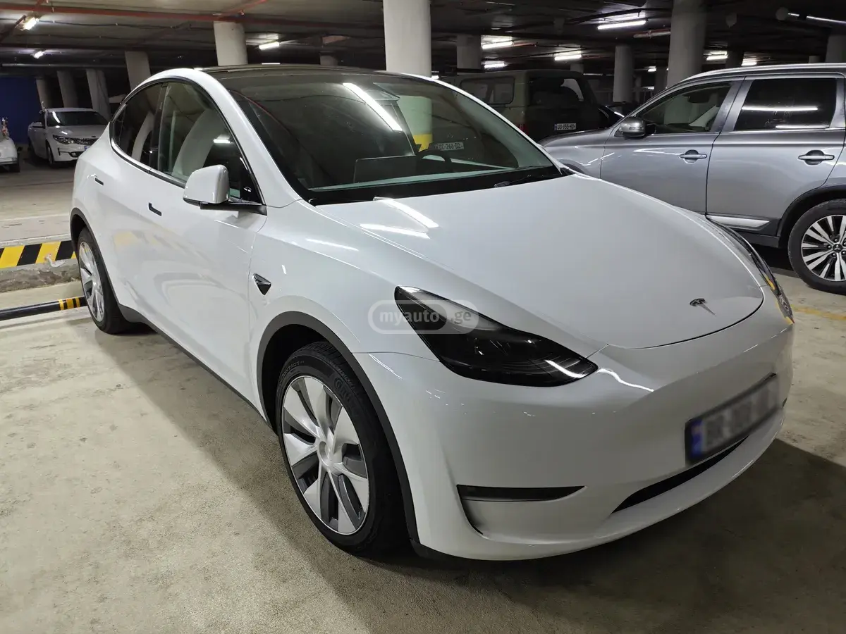 Tesla Model Y, фото 1