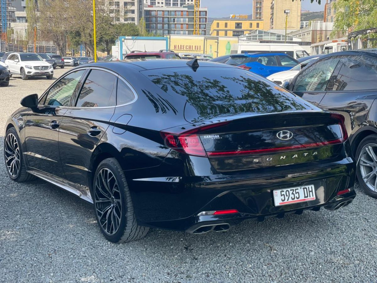 Hyundai Sonata 