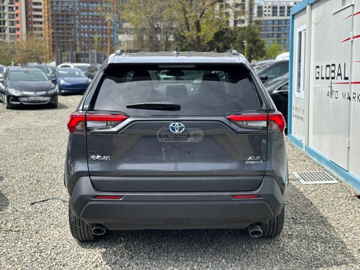 Toyota RAV 4