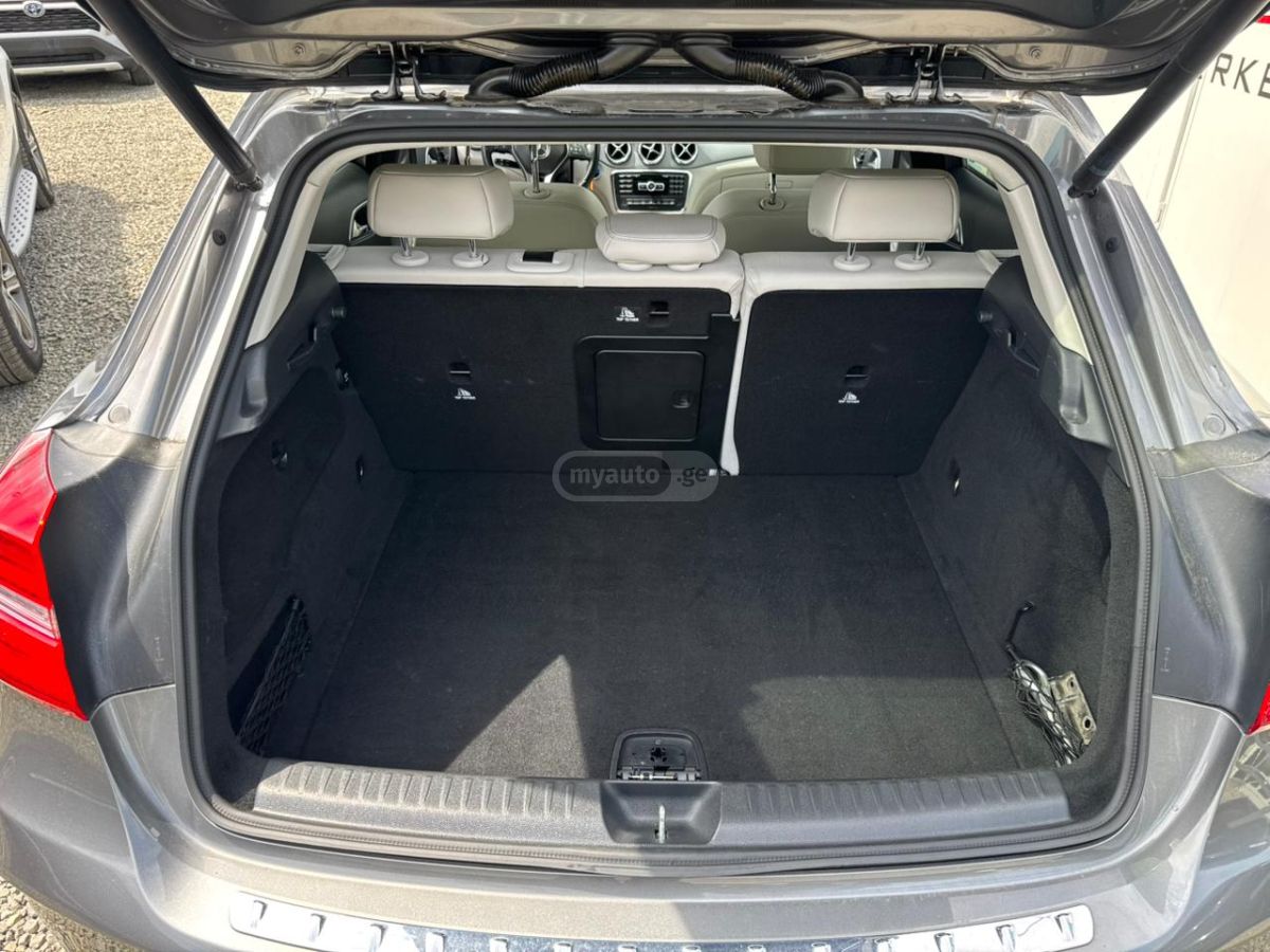 Mercedes-Benz GLA 250