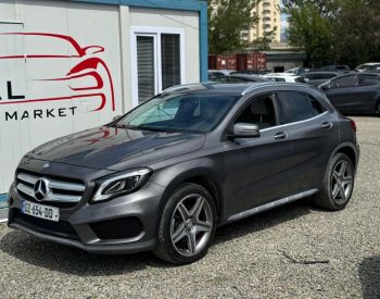 Mercedes-Benz GLA 250 