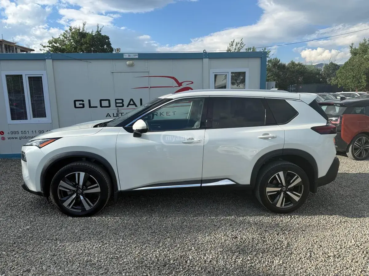 Nissan Rogue