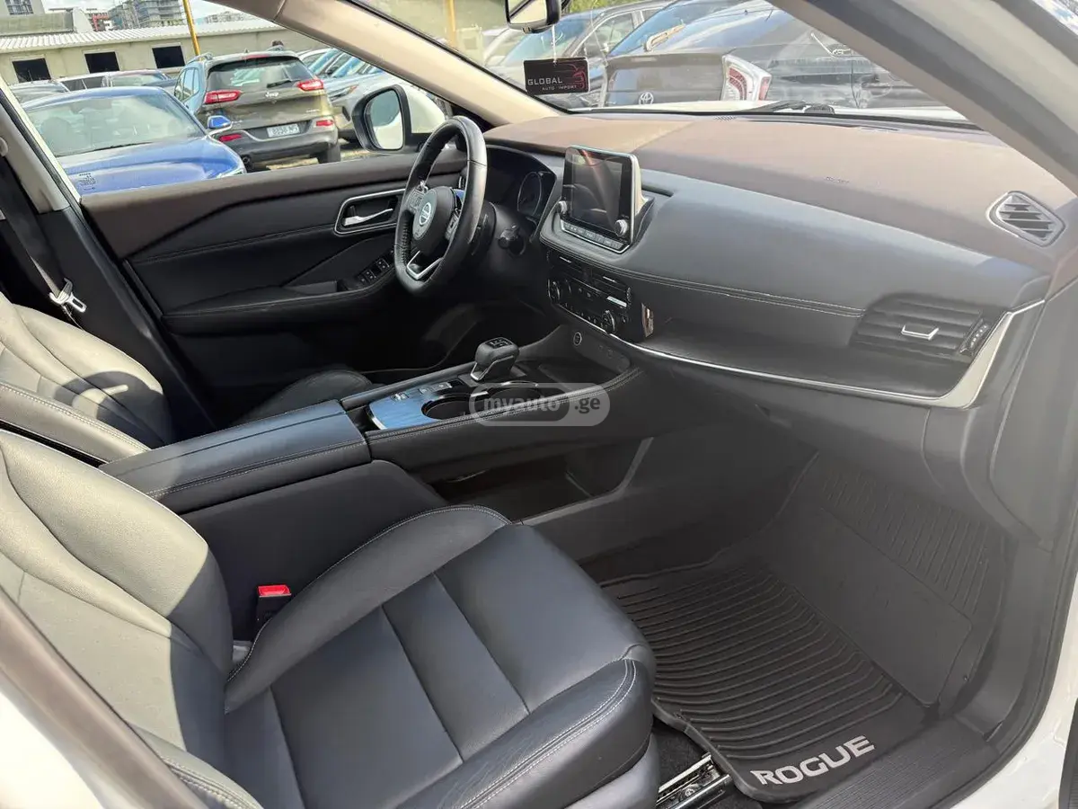 Nissan Rogue