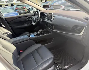 Nissan Rogue 