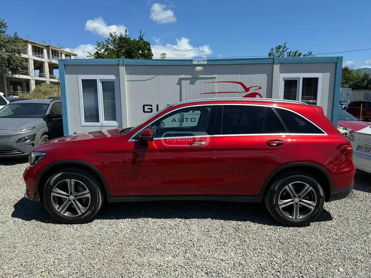 Mercedes-Benz GLC 300