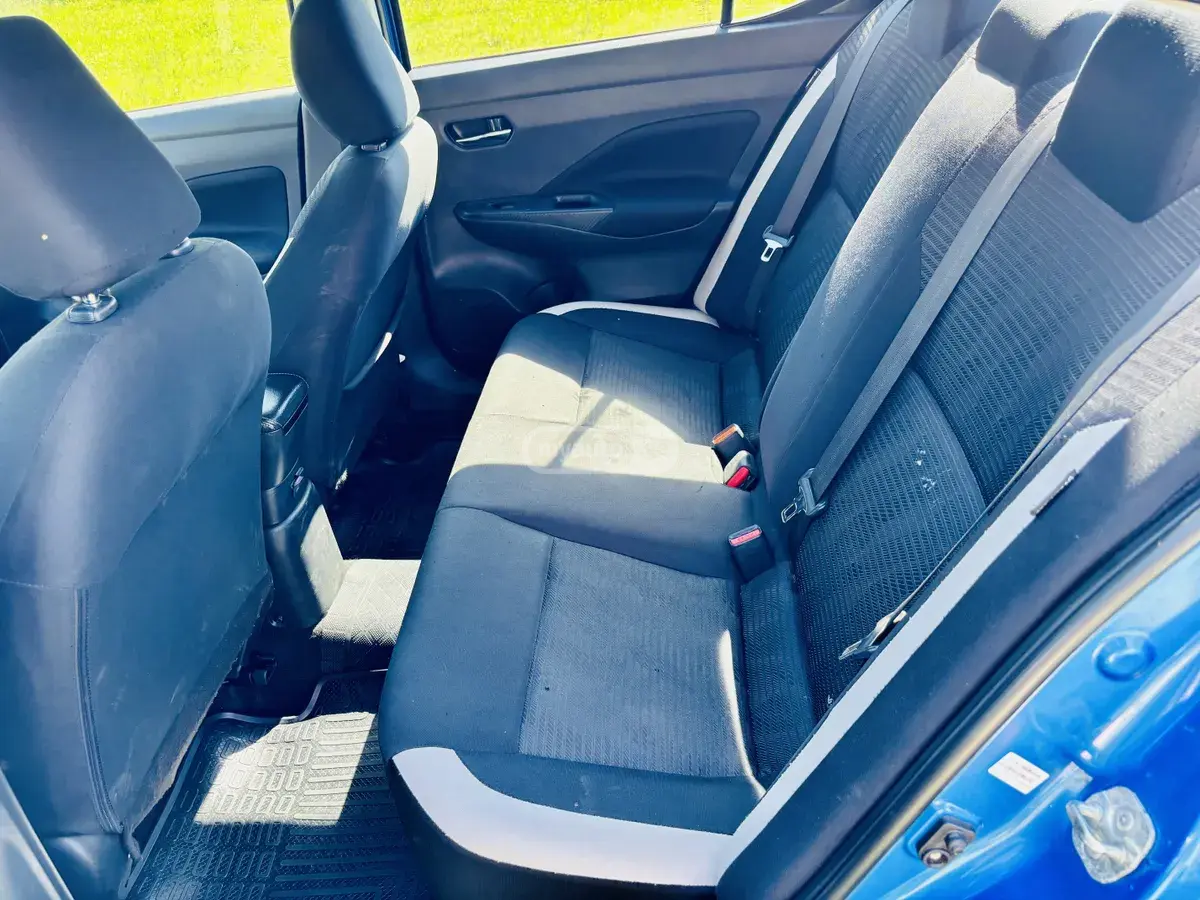 Nissan Versa, миниатюра 12