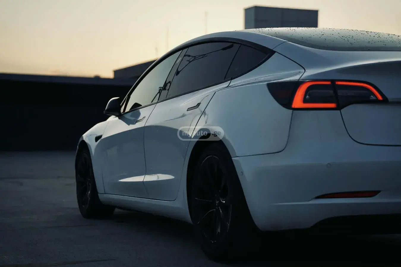 Tesla Model 3, миниатюра 3
