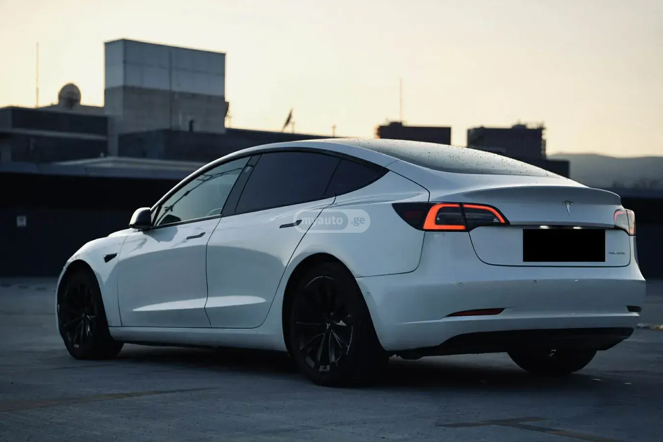 Tesla Model 3, миниатюра 4