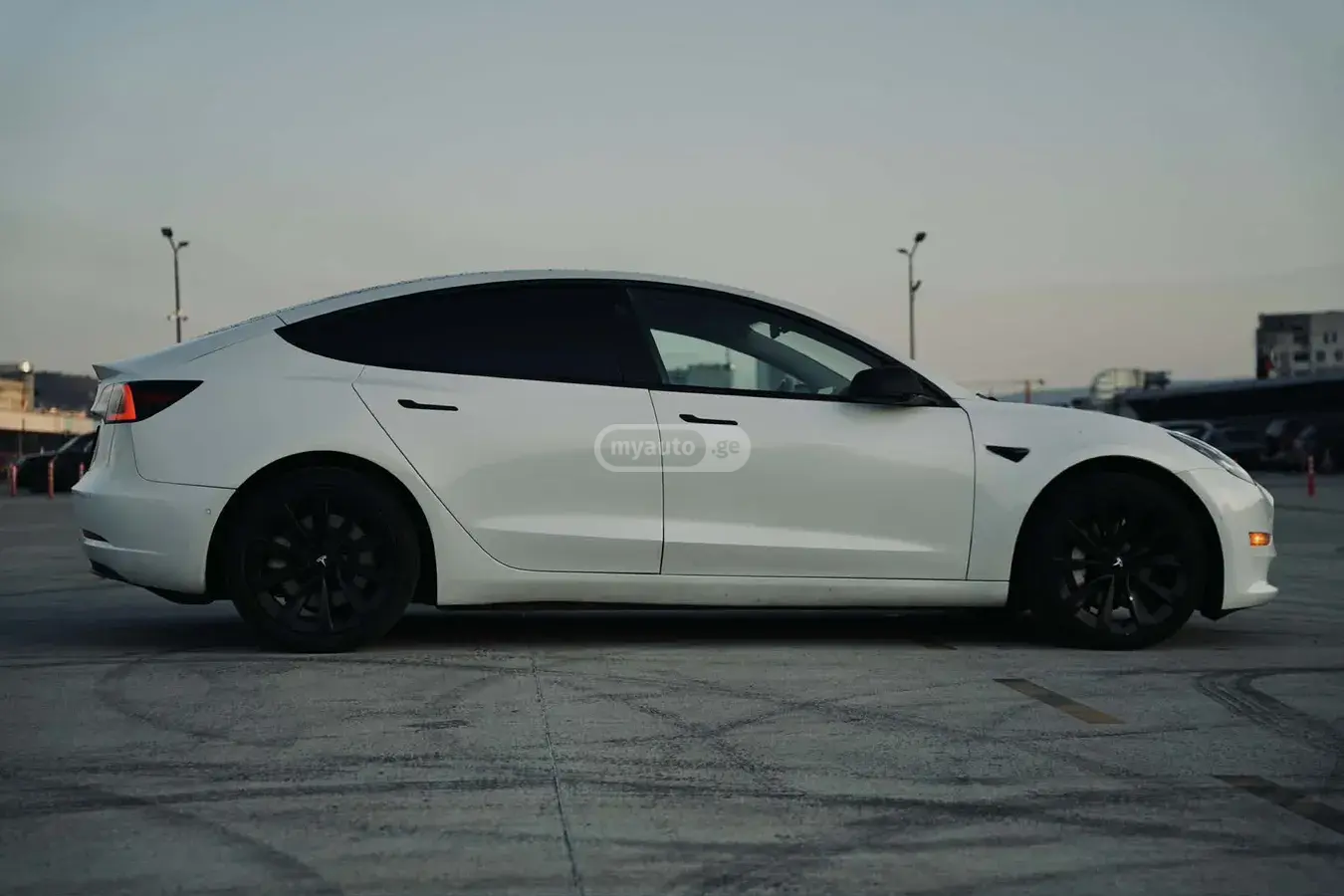 Tesla Model 3, миниатюра 7