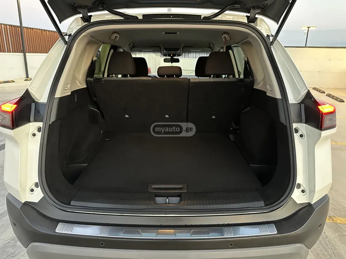 Nissan Rogue, миниатюра 9