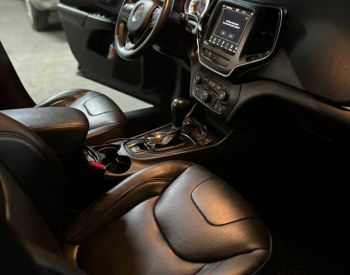 Jeep Cherokee Limited 
