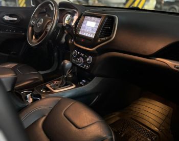 Jeep Cherokee Limited 