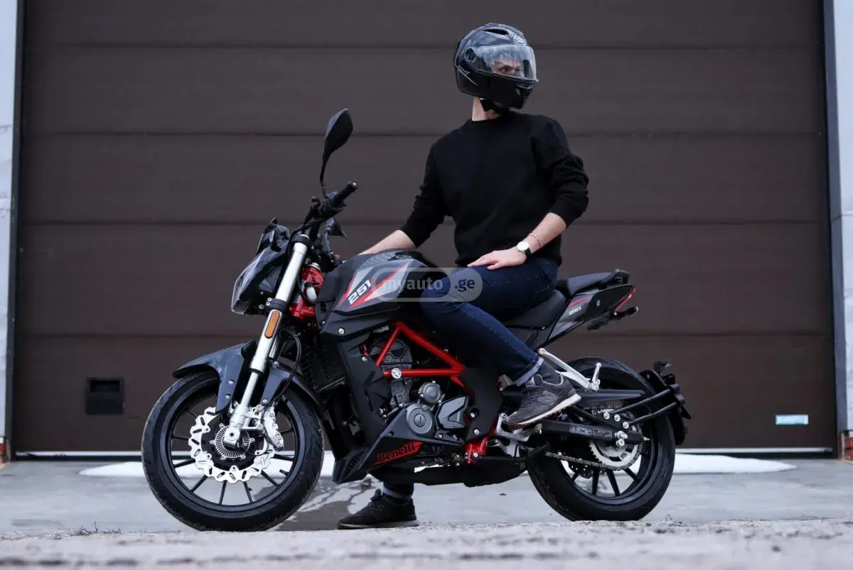 Benelli 302R 