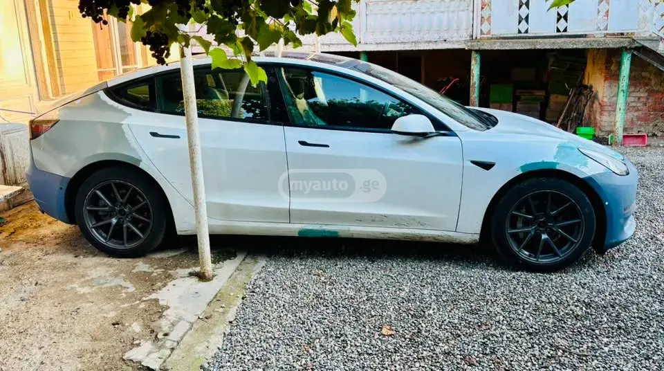 Tesla Model 3, миниатюра 4