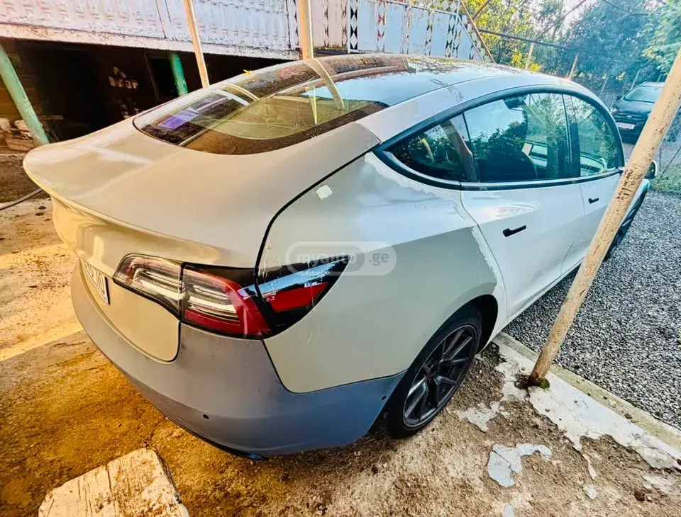 Tesla Model 3, миниатюра 8