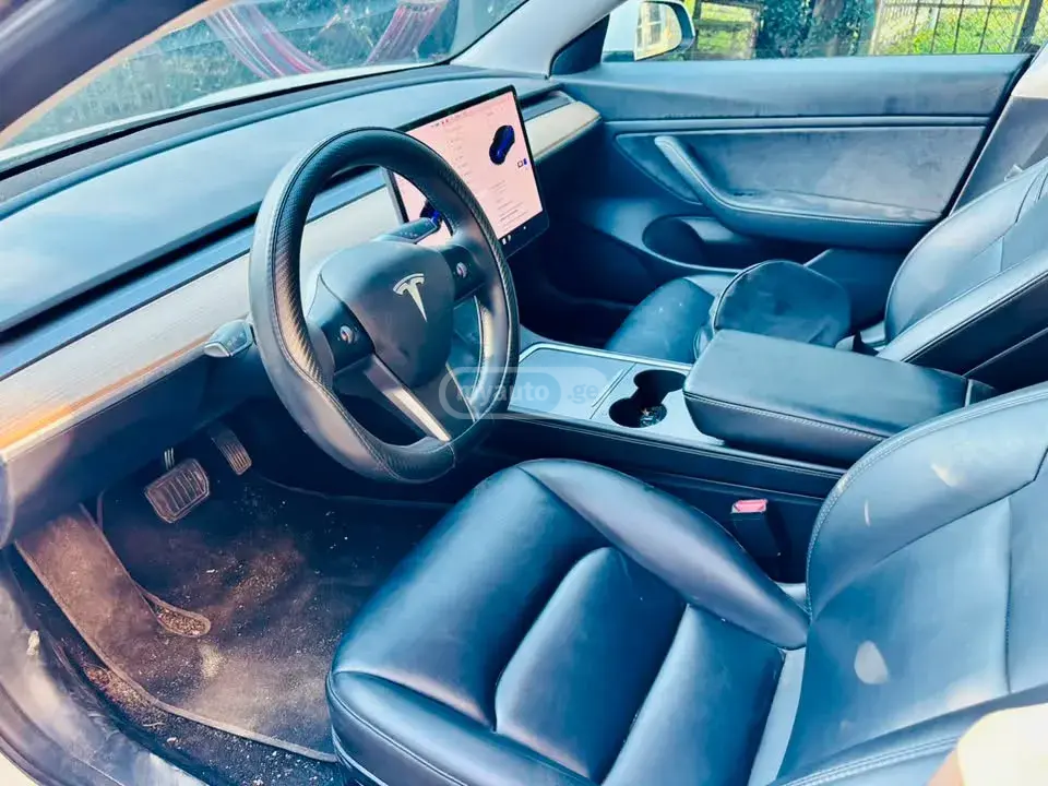 Tesla Model 3, миниатюра 9