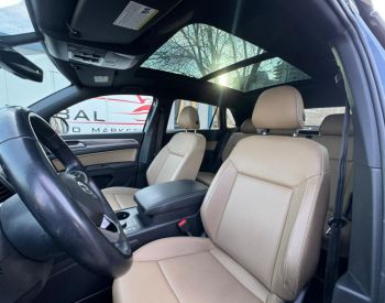 Volkswagen Atlas SE