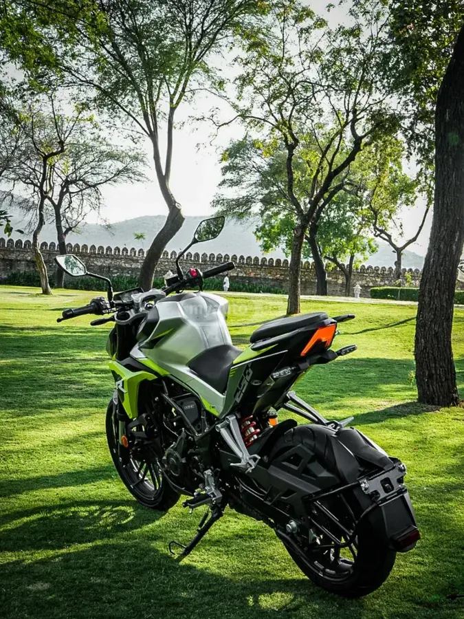 Hero Xtreme 250R