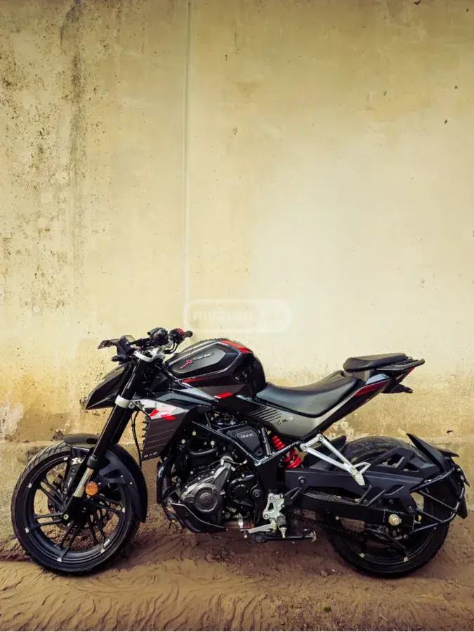 Hero Xtreme 250R 