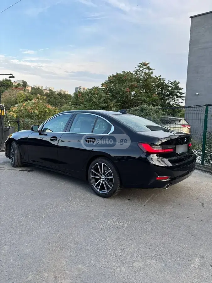 BMW 3 Series 330, миниатюра 2