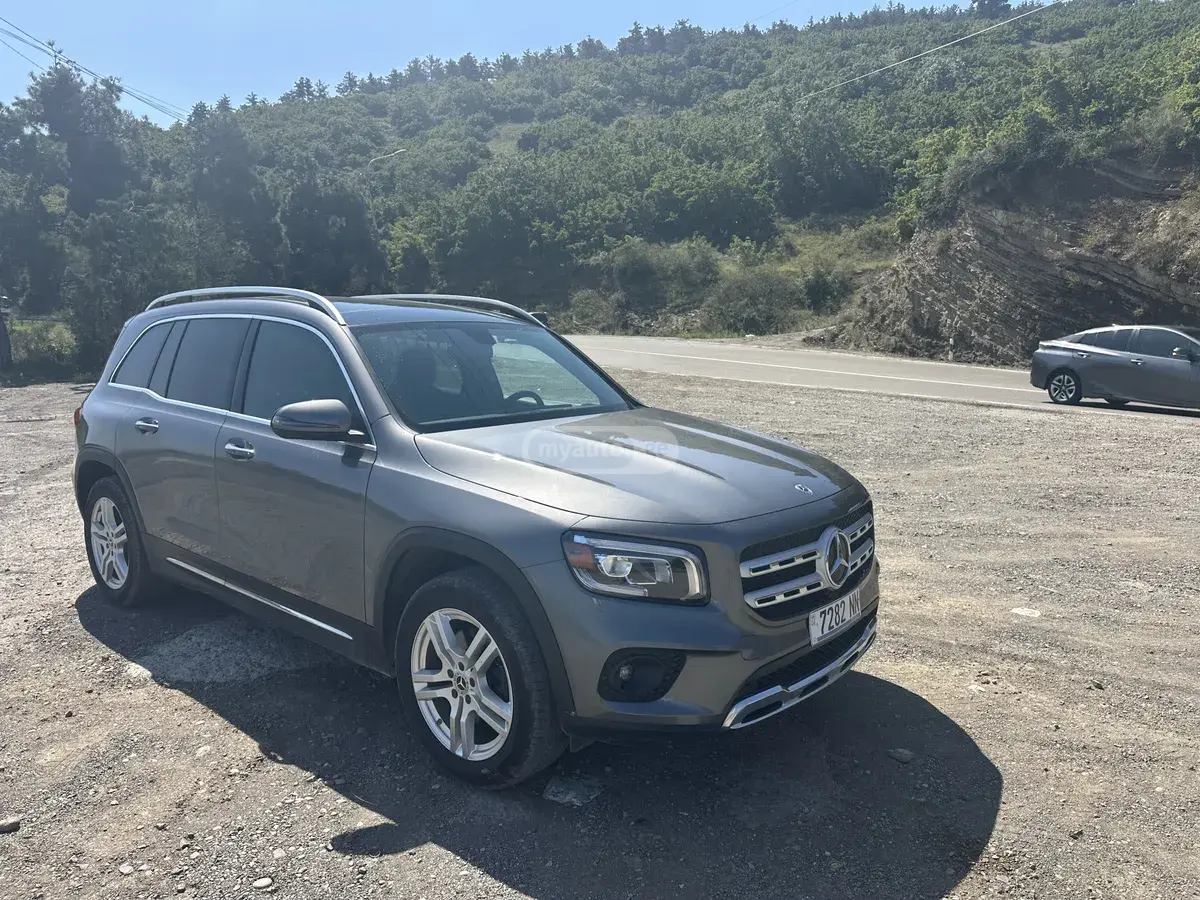 Mercedes-Benz GLB 250